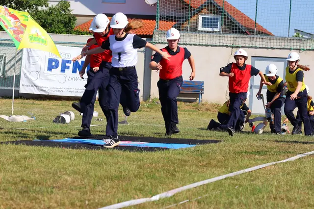 Zu den Leistungsbewerben konnten noch 20 von 55 gemeldeten Gruppen antreten, ehe die Entscheidung für den hitzebedingten Abbruch fiel. | Foto: Bezirksfeuerwehrkommando Oberpullendorf