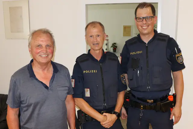 Die Polizei war rein freundschaftlich im Einsatz | Foto: Gerhard Langmann