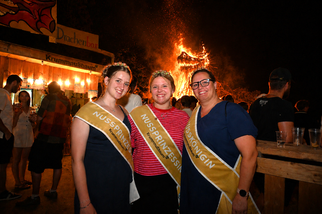 Nusshoheiten von Krummnußbaum:  Nina Enengel, Vanessa Kölblinger und Anita Auer | Foto: Gelinde Siebenhandl