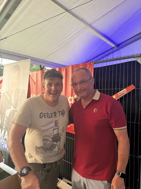 Marc Pircher und Veranstalter Alexander Fritsch 