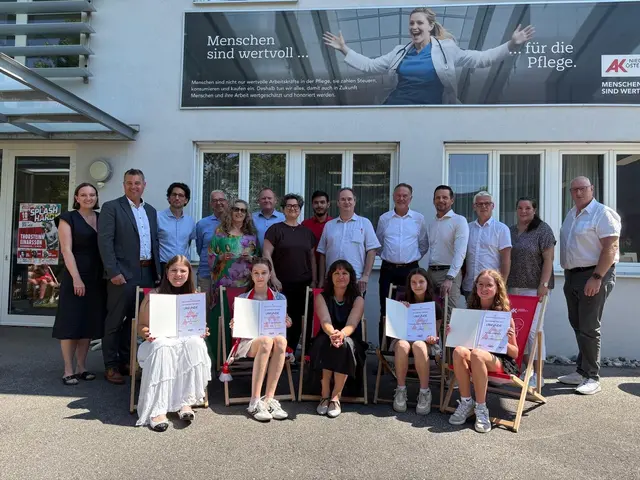 Jubiläumsausgabe des Aufsatzwettbewerbs des Gewerkschaftsbunds im Bezirk Scheibbs zeigt Engagement und Kreativität der Jugend.
 | Foto: Österreichischer Gewerkschaftsbund Bezirk Scheibbs