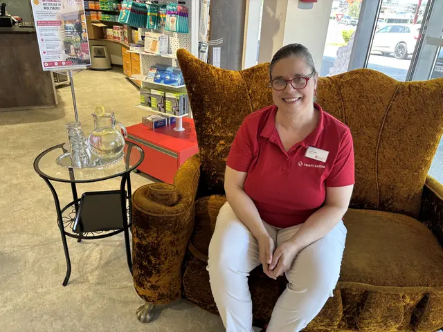 In den beiden Filialen der team santé-Apotheke in Wolfsberg kann sich jeder bei angenehmen Temperaturen eine kostenlose Erfrischung sichern. | Foto: MeinBezirk.at/Kerstin Pussnig