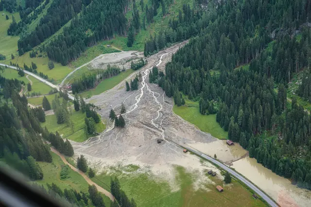 Nach den Starkregenfällen gingen drei Muren auf die private Kaunertaler Gletscherstraße im Gemeindegebiet von Kaunertal ab. | Foto: Bundesheer/Hansjörg Raggl