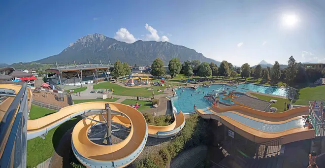 Auftakt in Ebbs: Mit einer gemeinsamen Initiative verlosen die Allianz und der Österreichische Schwimmverband (OSV) Plätze für Kinder-Schwimmkurse. | Foto: HalloDu.at