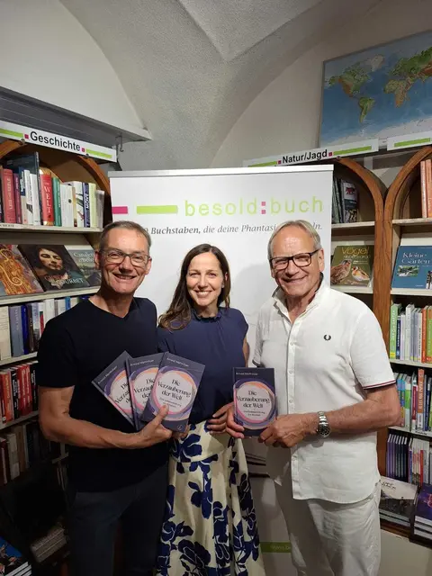 Die Buchhandlung war voll und die Gäste begeistert. | Foto: Privat