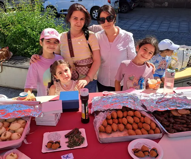 Frauen aus Syrien luden zur Verkostung. | Foto: Kulturgröstl
