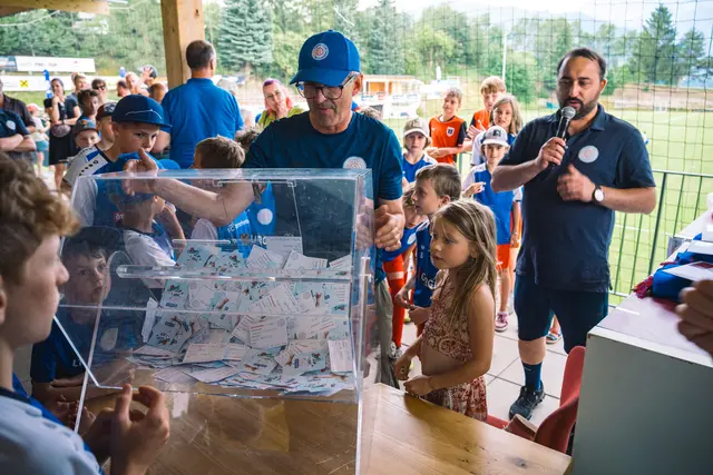 Auch eine große Tombola mit vielen Preisen gab es | Foto: Pernsteiner