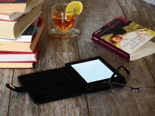 Neben dem bekannten Kindle gibt es auch noch andere Hersteller von E-Readern, wie zum Beispiel Kobo. | Foto: Pixabay / Bru-nO
