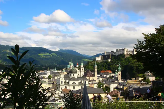 Natürlich steigerte auch das Stadtfest in Salzburg die Einsatzzahlen, aber auch dort waren  die meisten Ausrückungen hitzebedingt.
 | Foto: Martin Schöndorfer, 2024