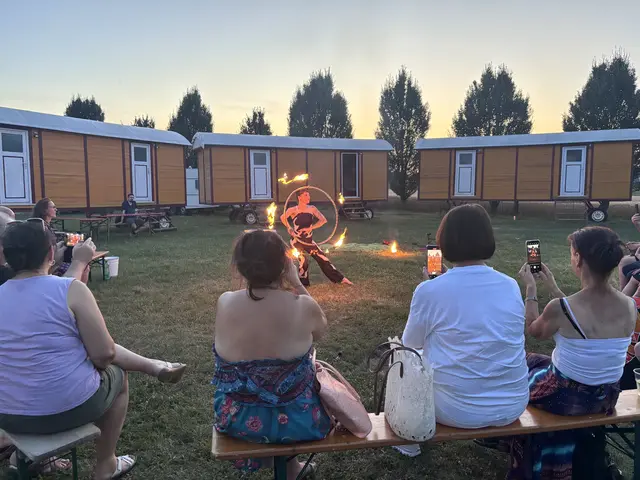 Eine Feuershow mit Spinelli bildete den Abschluss des letzten Festivaltages. | Foto: Rosenberger Victoria