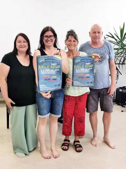 Ulli Kitzler, Mariella Käfer, Daniela Schubert-Piringer, Martin Oppitz laden herzlich ein. | Foto: Chorgemeinschaft Groß Gerungs
