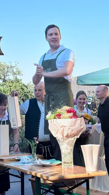 Hausherr Michael Rössl hielt eine kleine Dankesrede. | Foto: Rössl