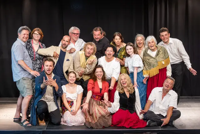 Das Ensemble von Carmen, ein bewährterMix aus Profis und Amateuren. | Foto: Vhristian Husar/Kulturszene Kottingbrunn