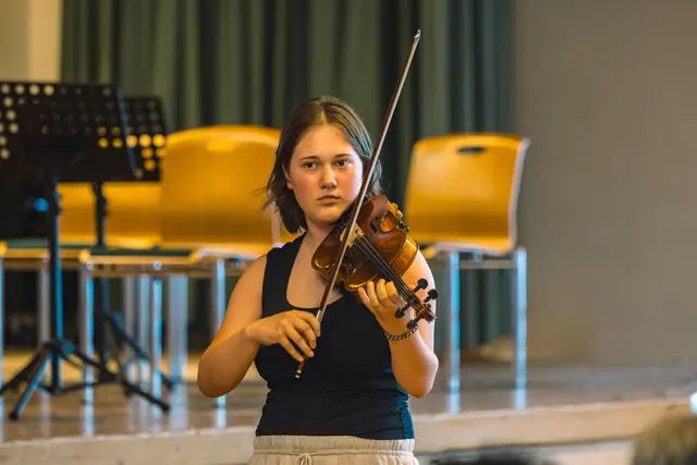 Eva Halder spielte Mozart auf ihrer Violine | Foto: Pernsteiner