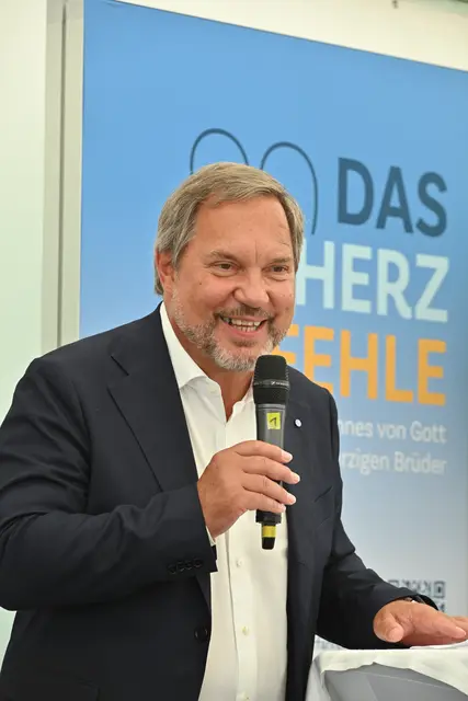 Gesamtleiter Michael Steiner konnte zahlreiche Gäste zur 150-Jahr-Feier begrüßen. | Foto: Studio Horst