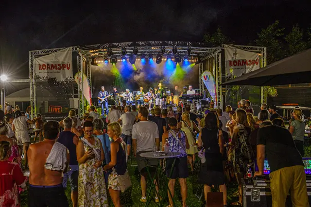 Den krönenden Abschluss des Jubiläumsfestes bildete der Auftritt der Band Hoamspü. | Foto: Stadt Wels/Hauser