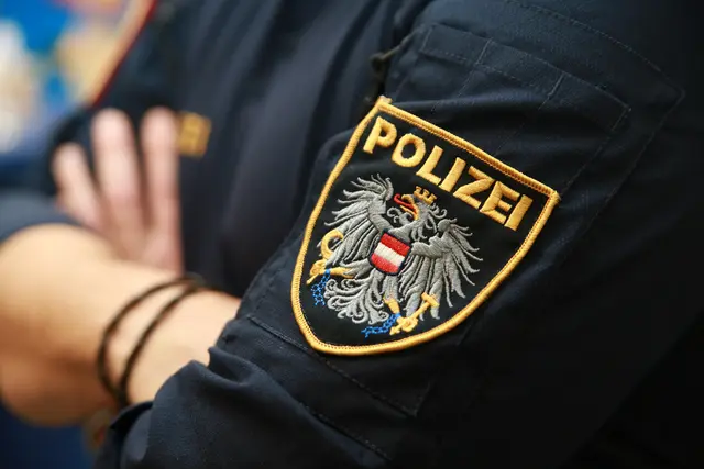 Am 7. Juli können sich Linzer beim Kaffee mit der Polizei unterhalten.  | Foto: Sparkasse OÖ/Stiftinger