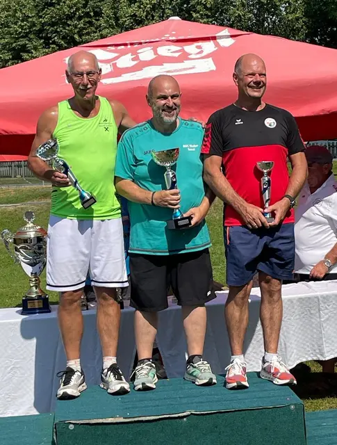 Franz Lechner freut sich über den zweiten Platz. | Foto: ASKÖ MSC Braunau