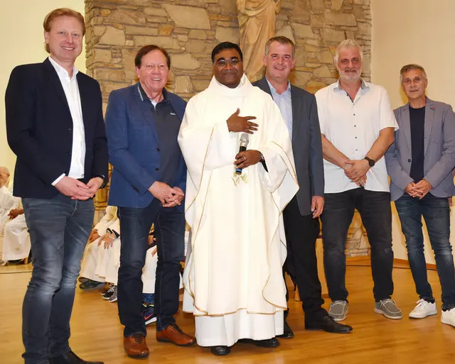 Pater Jomon feierte 2024 sein 20-jähriges Priesterjubiläum.  | Foto: Marktgemeinde Wiesen