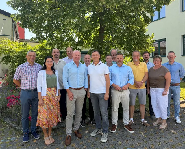 Die Gemeindevertreter des neu gegründeten Hochwasserschutzverbandes Pesenbachtal. | Foto: Marktgemeinde Feldkirchen