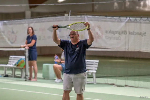 Große Freude bei den Tennisspielern, die in die Halle von Tennis Point Vienna ausweichen konnten.  | Foto: Philipp Hofbauer