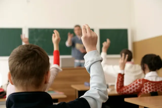 Kinder und Jugendliche profitieren in Niederösterreich von einem breiten und vielfältigen Bildungsangebot. | Foto: pexels