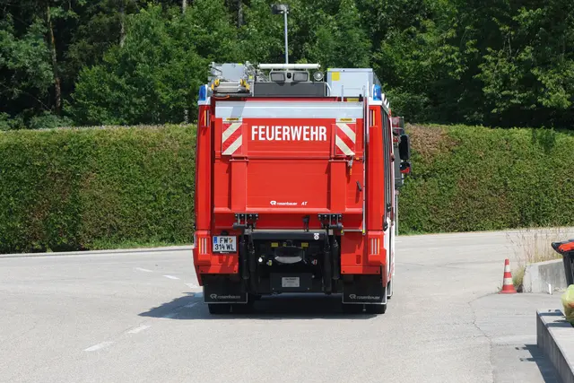 Zwei Arbeiter wurden bei einem Brand in einer Trafostation in Stadl-Paura verletzt. | Foto: laumat.at
