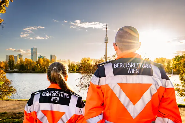 Die Berufsrettung Wien warnt, dass die erste Hitzewelle der Saison am gefährichsten ist.  | Foto:  Berufsrettung Wien 