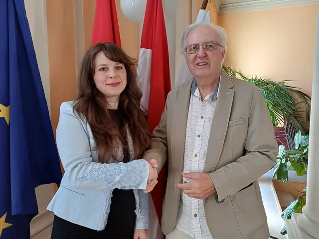 SPÖ-Bezirksrat Wilhelm Haberl (73) wurde als „Beauftragter für den Schwendermarkt“ offiziell verabschiedet. | Foto: BV15