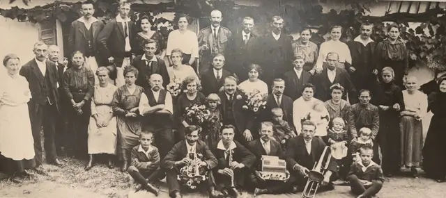 Abschiedsfeier für Amerika-Auswanderer aus Zahling anno 1923: Seit 1956 hält die Burgenländische Gemeinschaft die Bande zwischen Burgenland und Amerika aufrecht. | Foto: Burgenländische Gemeinschaft
