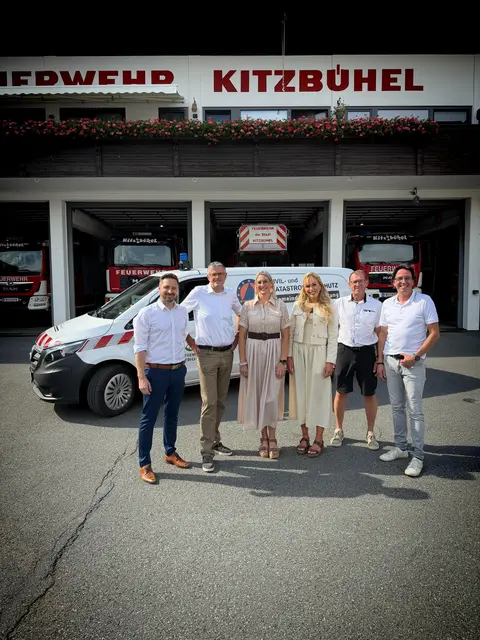 v.l: Bürgermeister von Kramsach Andreas Gang,  Bürgermeister von Kitzbühel Klaus Winkler, Angelika Gertl, Dr. Maria-Kristina Neuschmid, Andreas Haas, LAbg. Alexander Gamper
 | Foto: Gemeinde Kramsach
