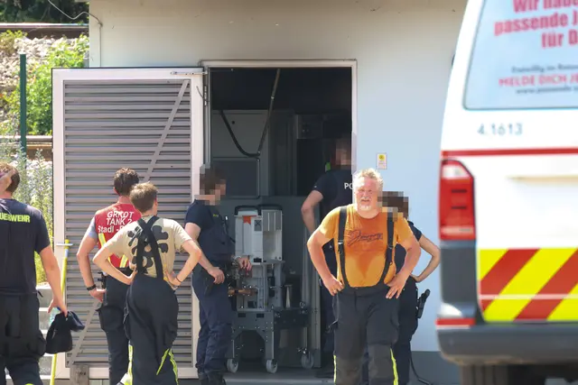 Zwei Arbeiter wurden bei einem Brand in einer Trafostation in Stadl-Paura verletzt. | Foto: laumat.at