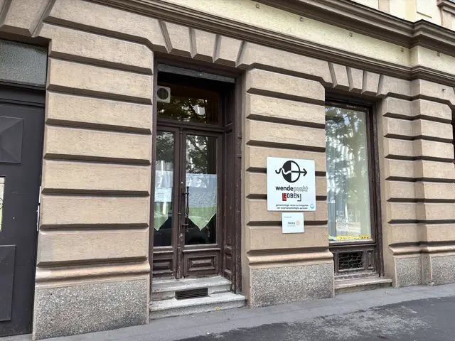 Außenfassade und Eingangsbereich des Verein Wendepunkt in Leoben 