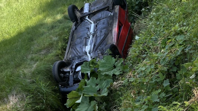 Der 68-Jährige soll durch den Unfall Verletzungen unbestimmten Grades erlitten haben.  | Foto: FF Straßburg