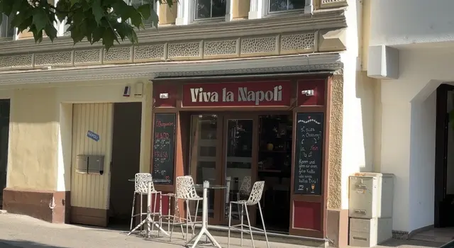 Aus der Vinothek "Terroir" wurde das italienische Café "Viva la Napoli". | Foto: Jennifer Flechl / MeinBezirk