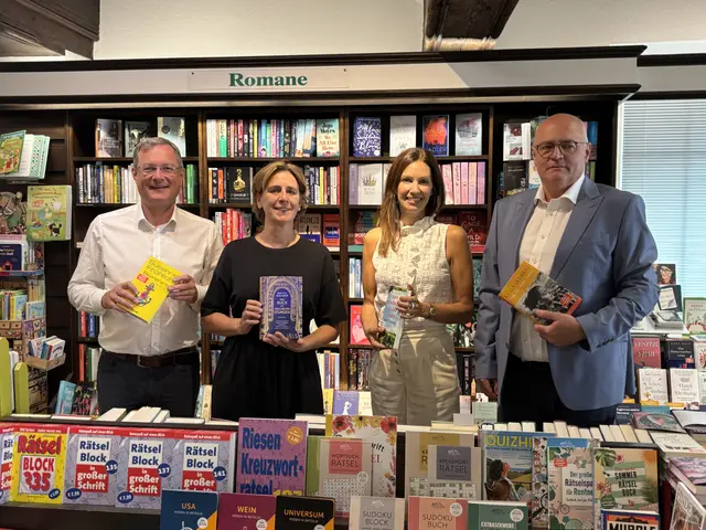 Bernhard Zwielehner, Doris Dim-Knoglinger, Katharina Anna Ecker und Christoph Wiesner. | Foto: MeinBezirk/Mayr