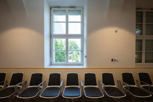 Die Möbel sind neu, die Fenster wurden hingegen wiederverwendet.  | Foto: David Bohmann/Wiener Gesundheitsverbund