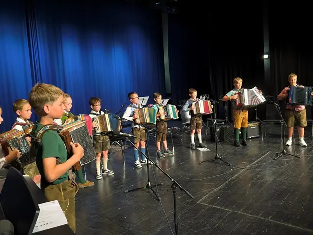 Das Vielharmonika-Ensemble beim gemeinsamen Auftritt in der Steinhalle Lannach