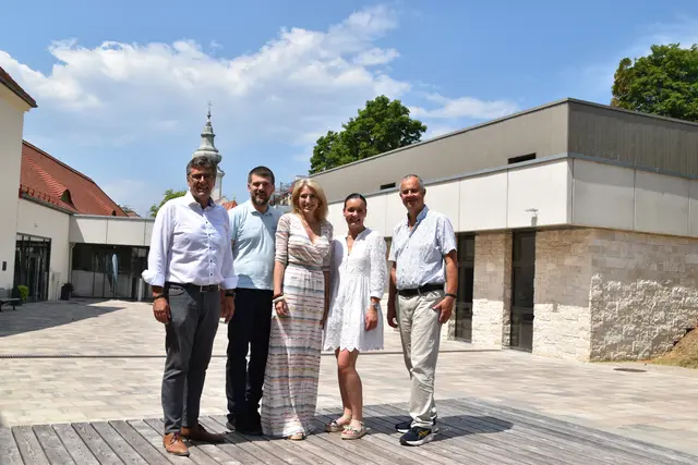 Christian Flammer (Bürgermeister), Markus Wertek (Kultur-Stadtrat), Christina Deringer (Kultur- und Locationmanagement), Kerstin Preiß (Event- und Stadtmarketing) und Christian Sauer (Musikschuldirektor). | Foto: Mirjam Preineder