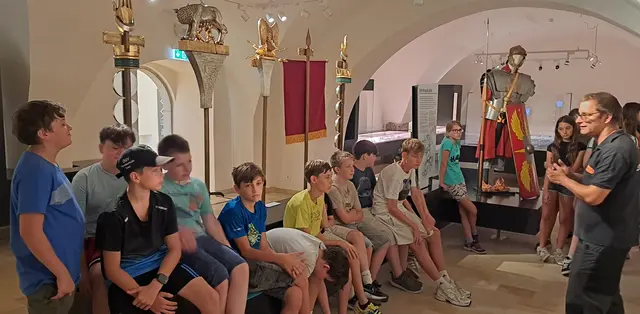 Auf den Spuren der Legionäre: Schubertviertler 2b und 2c Klasse entdecken das römische Lauriacum | Foto: Sport/Mittelschule St. Valentin