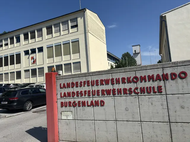 Mit dem Zu- und Umbau werden das Landesfeuerwehrkommando und die Feuerwehrschule in Eisenstadt umfassend modernisiert und um neue Ausbildungs- und Verwaltungsbereiche erweitert. | Foto: Stefan Schneider/MeinBezirk