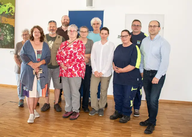 Vortragender Mag. Alexander Wagner, Amtsleiter OSekr. Andreas Knirsch und interessierte Bürgerinnen und Bürger | Foto: MR Naturraummanagement GmbH