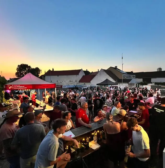 Aufgrund der hochsommerlichen Temperaturen fiel der Besucherandrang zu Beginn geringer aus als erwartet.  | Foto: Stadtgemeinde Mannersdorf