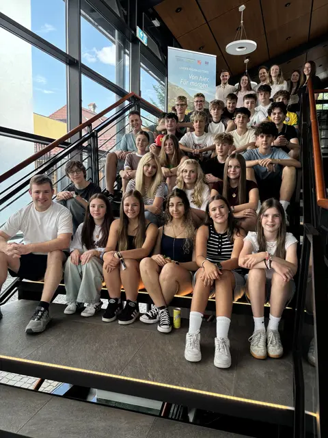 Die HAK Lienz bei den Planspielen Demokratie | Foto: Vordenken für Osttirol