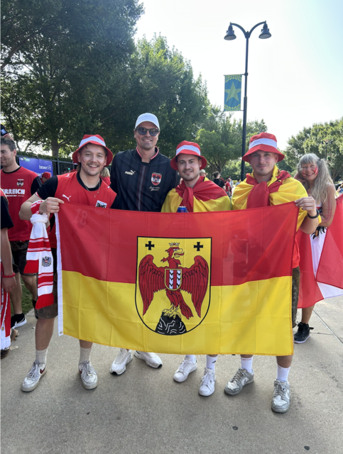 Vor dem Argentinien-Match trafen die Südburgenländer auf den ehemaligen Nationalspieler Sebastian Prödl.  | Foto: Sebastian Weber