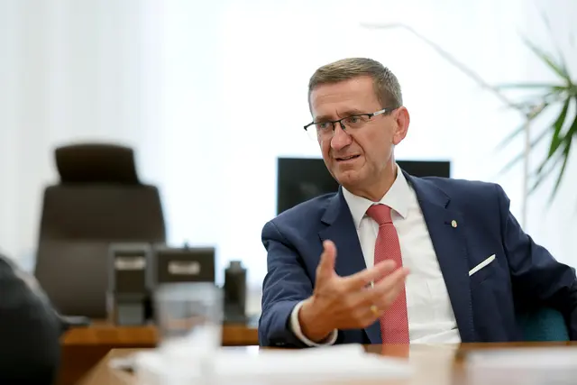 Landesrat Markus Achleitner über die positive Entwicklung des Tourismus in Oberösterreich: "Heuer könnte das erste Jahr sein, in dem Neun-Millionen-Nächtigungen-Grenze fällt." | Foto: Land OÖ/Denise Stinglmayr