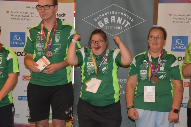 Sarah Rassl (Mitte) gewann bei den Spielen zwei Goldmedaillen (© Foto: Auer/DSG Kärnten)