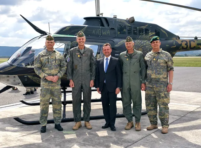  Brigadier Wolfgang Prieler, Brigadier Wolfgang Luttenberger, Nationalratsabgeordneter Johann Höfinger, Geschwaderkommandant Oberst Wolfgang Rafetseder und Militärkommandant Brigadier Georg Härtinger. | Foto: Christian Nowotny