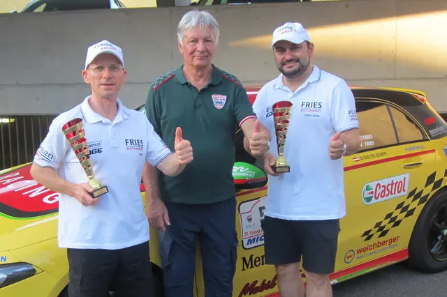 Alfred Fries (Fahrer vom Polizei Sport Wien), Robert Krickl (Rallye Leitung Organisation &amp; OMVC Präsident) und Dieter Zelber (Co-Pilot) | Foto: Team Krickl