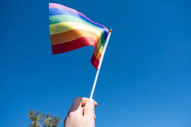 Die Regenbogenfarben stehen für Toleranz.  | Foto: stock.adobe.com Gina Sanders